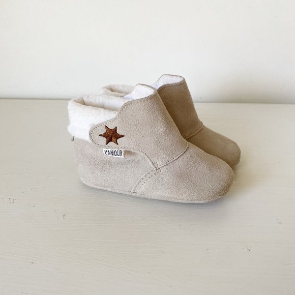 L'Amour Other - L'Amour Tan Booties Suede Leather Fleece Lined Star Infant Toddler 4